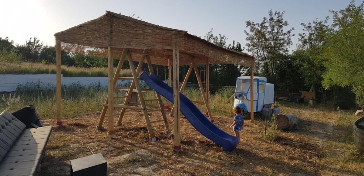 Pensiunea 4 Salcii Băltenii de Sus Exteriér fotografie